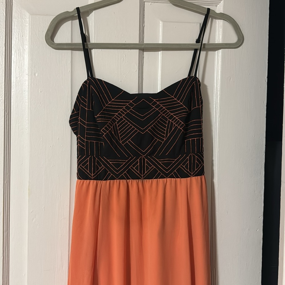 Large Women’s Rococo Coral and Black Long Dress- new